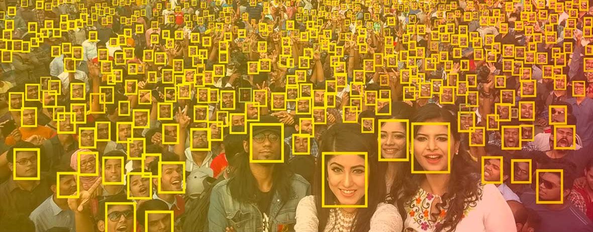 Selfie with a crowd of people framed by artificial intelligence